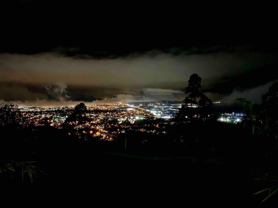 Сasa de vacaciones With An Incredible View To The Cartago